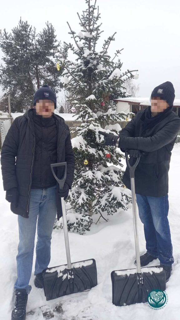 Уборка снега в РЦ Здравница