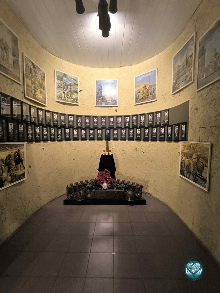 В музее