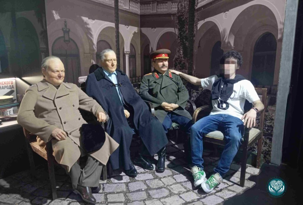 Подвиг дедов помним!