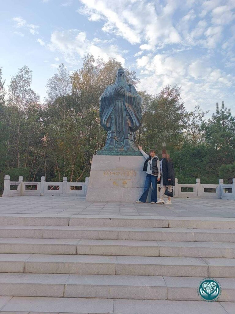 Китайский парк Хуамин