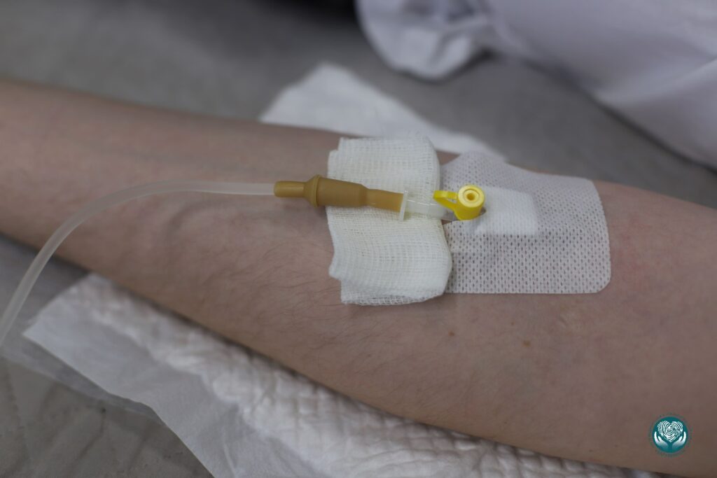 Снятие абстинентного синдрома и запоя дома