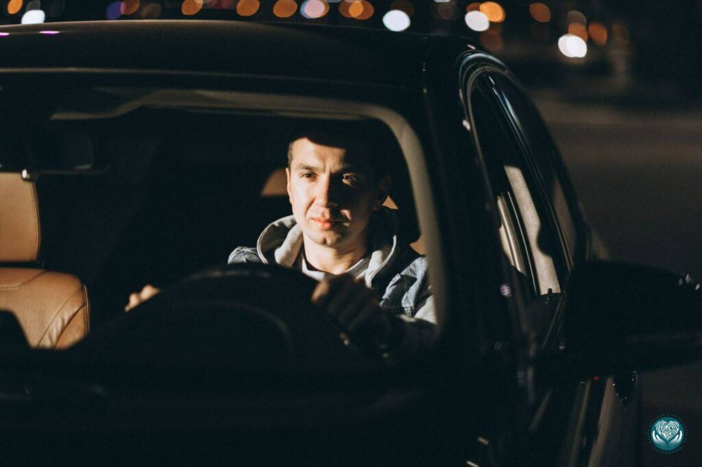 Когда можно садиться за руль после шампанского